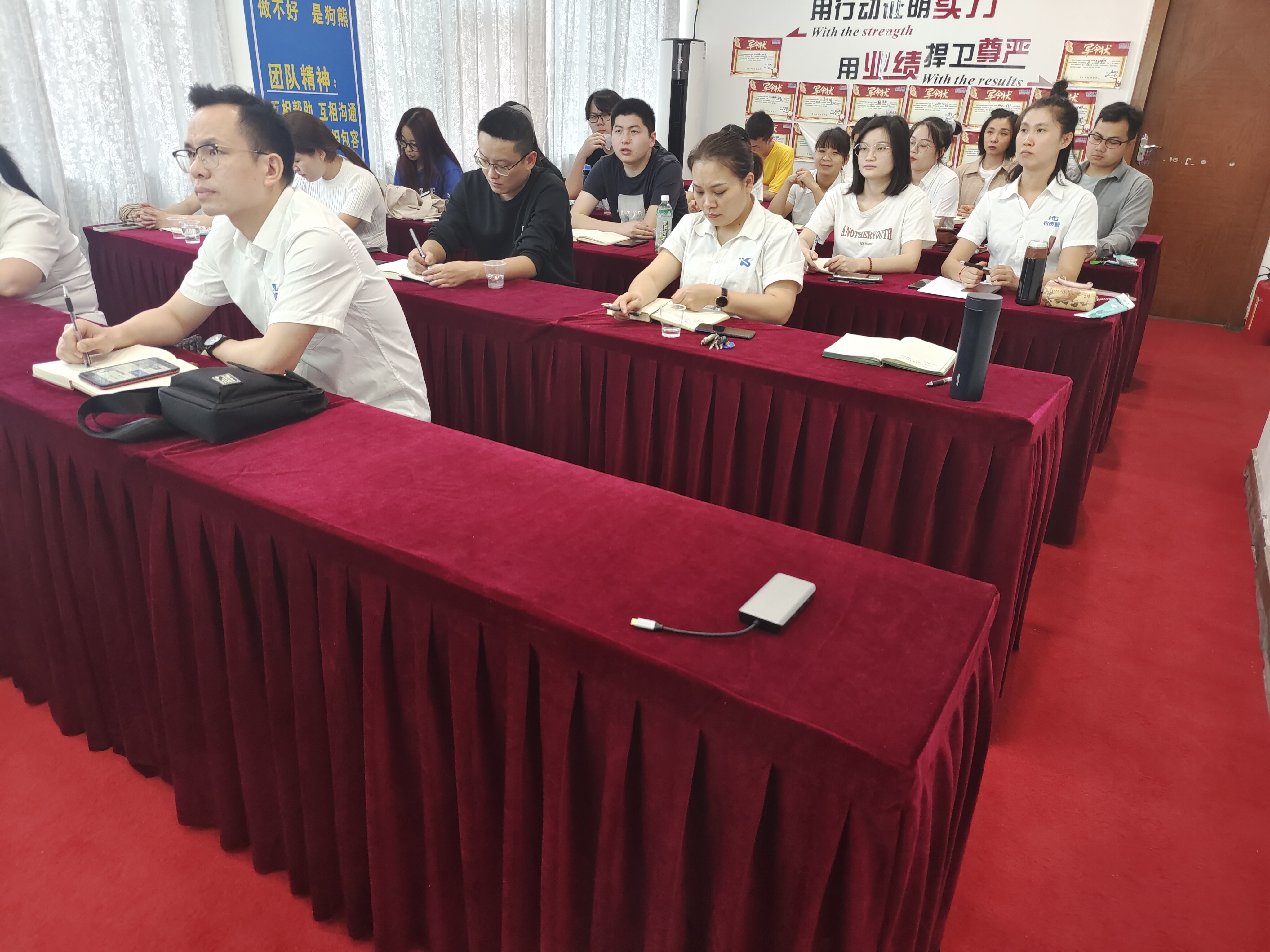 0d00ce67-7505-41d5-8489-2f85bc06e83f